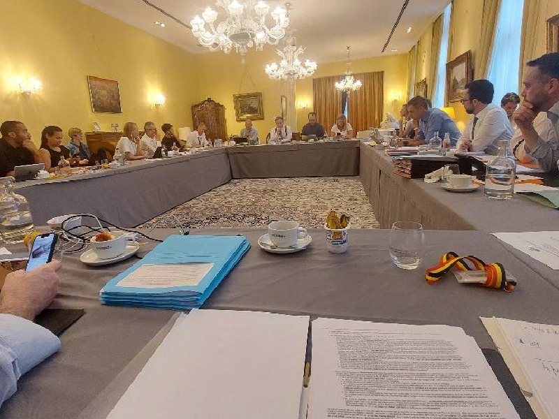 Groupes de travail et négociations Groupes de travail et négociations