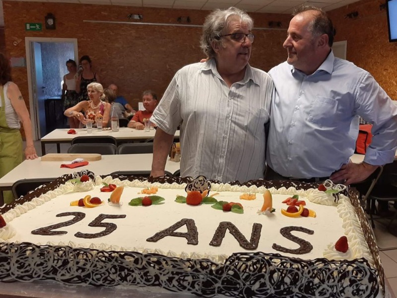 Un ami qui s'en va... Un ami qui s'en va...